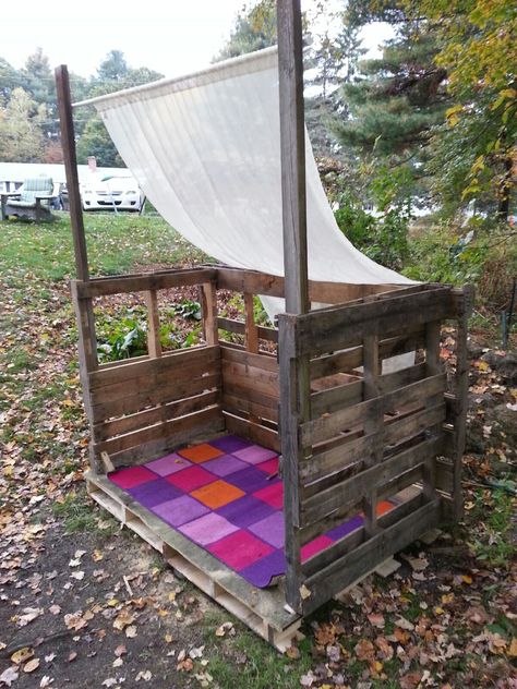 Outdoor Playhouse and Stage Backyard Playhouse Ideas, Outdoor Playhouse Ideas, Outside Playhouse, Kids Playhouse Outdoors, Outdoor Playhouse, Play Area Backyard, Backyard Kids Play Area, Diy Playhouse, Backyard Playhouse