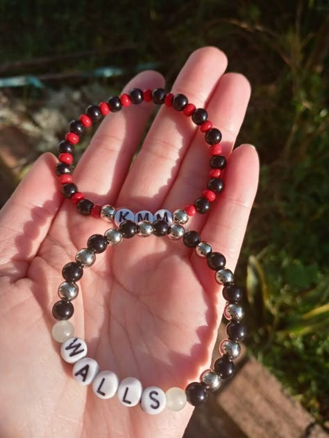 Music Bracelet, Homemade Bracelets, Bracelet Organizer, Nail Bracelet, Handmade Jewlery, Beads Bracelet Design, Friendship Bracelets Diy, Bracelet Ideas, Jewelry Inspo