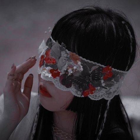 Eye Covering Mask Art, Lace Blindfold Aesthetic, Blindfolded Character Art, Blindfold Aesthetic, Akumatized Marinette, Dr Accessories, Lace Blindfold, Blind Fold, Blind Girl