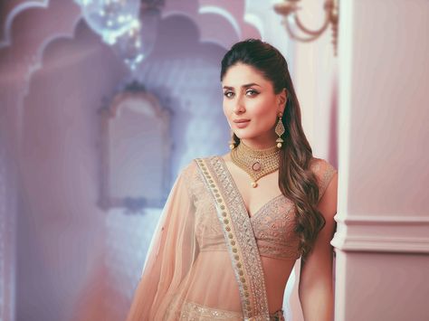 #2016 Kareena Kapoor Ad campaign #2K #wallpaper #hdwallpaper #desktop Kareena Kapoor Wallpapers, Kareena Kapoor Photos, Lingerie Photography, Natalie Dormer, Whatsapp Wallpaper, Kareena Kapoor Khan, Net Saree, Hd Background, Email Id