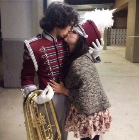 Marching Band Couples, Marching Band Pictures, Band Couples, High School Relationships, Funny Band, Band Problems, High School Marching Band, Marching Band Humor, Band Jokes