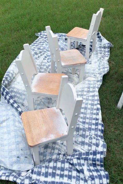 Children’s Table and Chairs Makeover - The Hamby Home Kids Table And Chairs Makeover, Round Kids Table, Table And Chairs Makeover, Wooden Chair Makeover, Paint Kids Table, Oak Table And Chairs, Kids Wooden Table, Kids Play Table, Toddler Table And Chairs