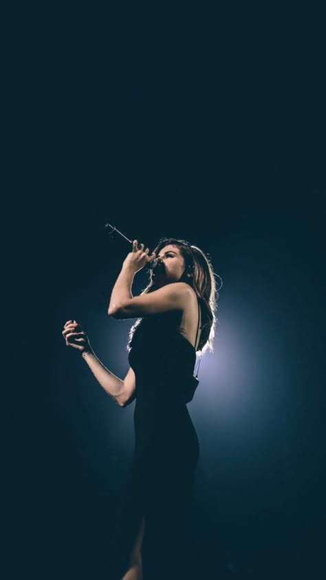 Selena Gomez Poster, Selena Gomez Tour, Selena Gomez Concert, Concert Outfit Fall, Selena Gomez Wallpaper, Selena Gomez Music, Toni Stark, Selena Gomez Album, Selena Gomez Photoshoot