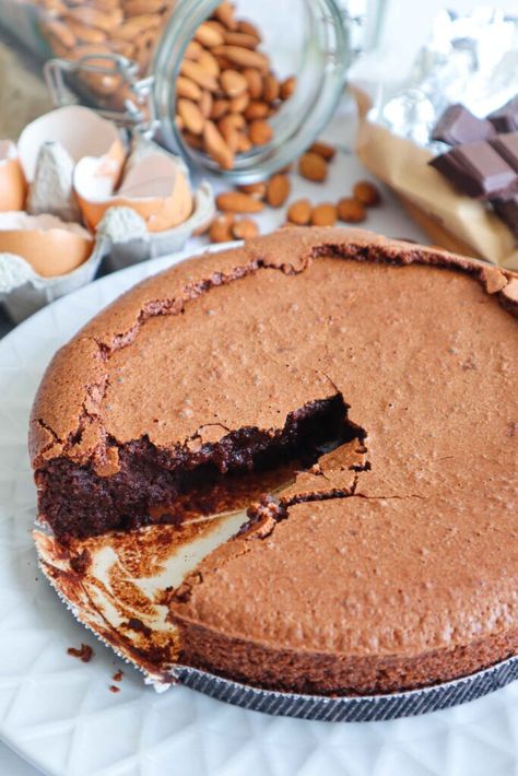 Cake Chocolat, Eat Dessert First, Gluten Free Cakes, Eat Dessert, Gluten Free Dairy Free, Sans Gluten, Cake Desserts, Fall Recipes, Vegan Gluten Free