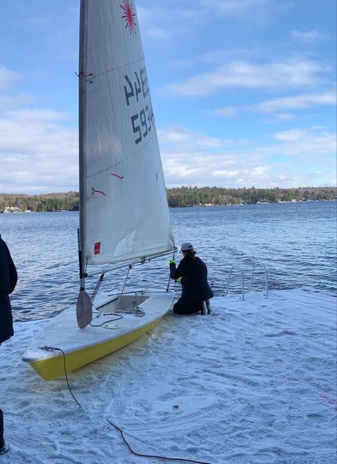 Laser Sailing, Laser Sailboat, Sailing Aesthetic, Yacht Aesthetic, Sailing Life, Boat Girl, Sailboat Living, Sail Life, Boat Art