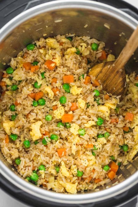 Instant Pot Chinese Rice, Fried Rice Ninja Foodi, Fried Rice In Crockpot, Instapot Fried Rice, Chicken Fried Rice Instant Pot, Instant Pot Fried Rice, Hibachi Rice, Hibachi Fried Rice, Hibachi Restaurant