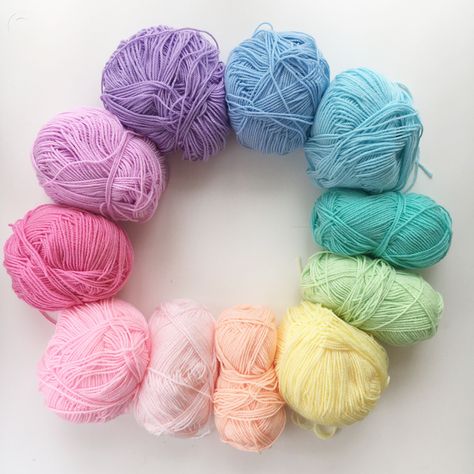 Pastel Yarn Color Schemes, Pastel Yarn Aesthetic, Yarn Astetic, Crochet Pastel Colors, Yarn Aesthetic, Crochet Blanket Rainbow, Pastel Rainbow Colors, Pastel Crochet, Yarn Color Combinations