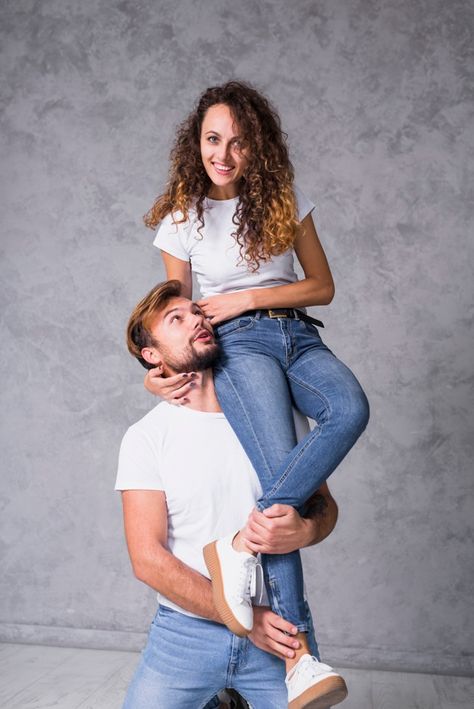 Carry On Shoulder Pose, Shoulder Carry Pose Reference, Hand On Shoulder Reference Couple, Sitting On Shoulders Drawing Reference, Height Difference Pose Reference, Sitting On Shoulders Pose, Man Carrying Woman, Real References, Prewedding Studio