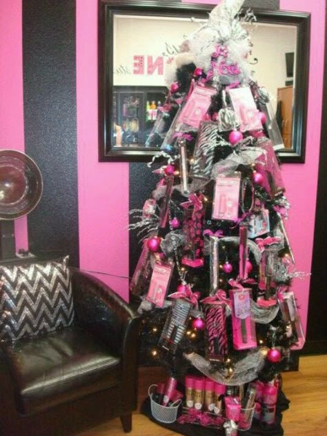 Hang products to sell right from your christmas tree. It will definitely get customers looking. Hairstylist Christmas Tree, Hair Salon Christmas Tree, Beauty Salon Christmas Decorations, Christmas Beauty Salon, Beauty Shop Ideas, Christmas Salon, Salon Christmas, Home Salon Ideas, Salon Decorating