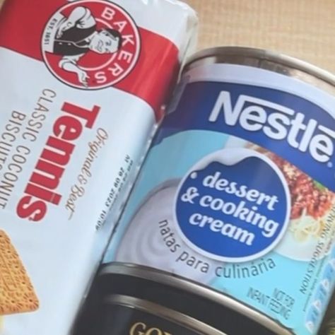 Nestle Cream Recipes, Tennis Biscuits, Small Cheesecake, Nestle Cream, Foil Cake, Small Cheesecakes, Ooey Gooey Bars, Gooey Bars, Cheesecake Pan