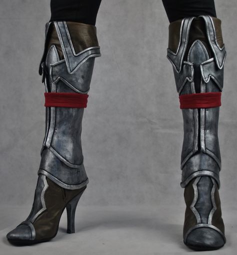 Armored Boots Fantasy, Rebecca Steam, Fantasy Boots, Armor Boots, Armor Shoes, Fair Outfits, Womens Combat Boots, Game Costumes, Armor Concept