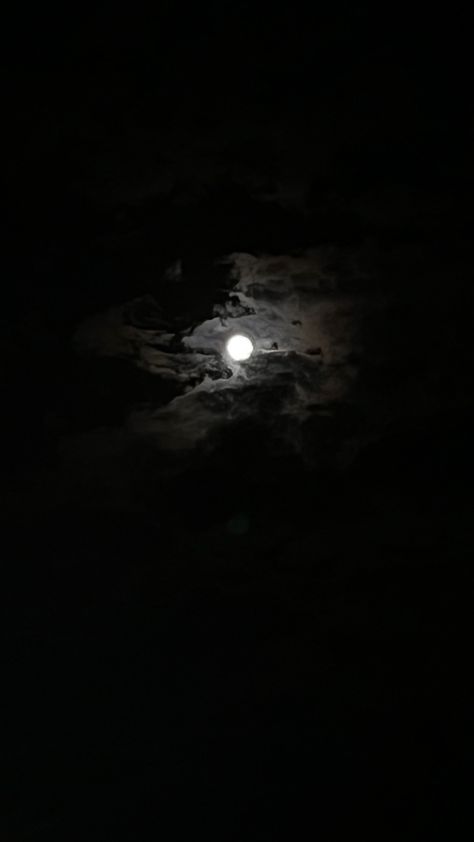 Zoomed in aesthetic picture of the moon Zoomed Out Pictures, Zoomed In Pictures Aesthetic, Moon Realistic, Realistic Moon Picture, Moon Pics Night Aesthetic, Moon Real Picture From Phone, Moon Realistic Photo, Moon Aesthetic Realistic, Moon Close Up