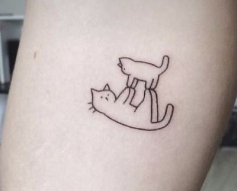 Ignorant Cat Tattoo, Cat Playing Tattoo, Funny Cat Tattoos, Cat Doodle Tattoo, Funny Minimalist Tattoo, Funny Cat Tattoo, Funny Small Tattoos, Cat Lover Tattoo, Tattoo Gato