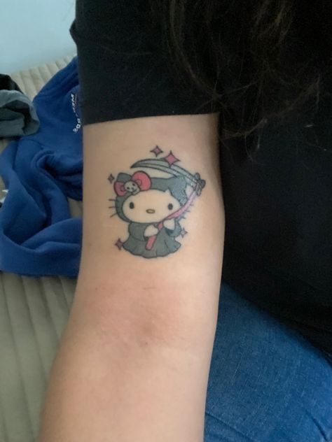 Spooky Hello Kitty Tattoo, Scary Hello Kitty Tattoo, Goth Diy, Grim Reaper Tattoo, Reaper Tattoo, Hello Kitty Tattoos, Grim Reaper, Tattoos And Piercings, Diy Ideas