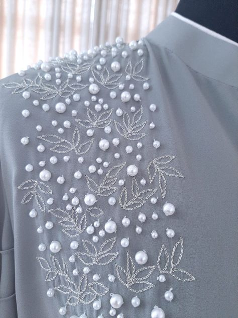 Wedding Dress Embroidery Design, Mirror Work Dress Design Ideas, Pearl Work Embroidery Kurtis, Aari Work Abaya Design, Beadwork Embroidery Kurtis, Handwork Embroidery Design Suits Latest, Bead Work Embroidery On Kurtis, Beadwork Embroidery Dresses, Pearl Work On Kurti