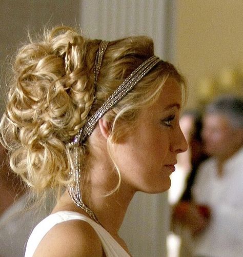 Serena Van Der Woodsen Jewelry, Serena Van Der Woodsen Hairstyles, Serena Hairstyle, Serena Van Der Woodsen Hair, Weekly Hairstyles, Serena Style, Grecian Hairstyles, Serena Vanderwoodsen, Aesthetic Hairstyle