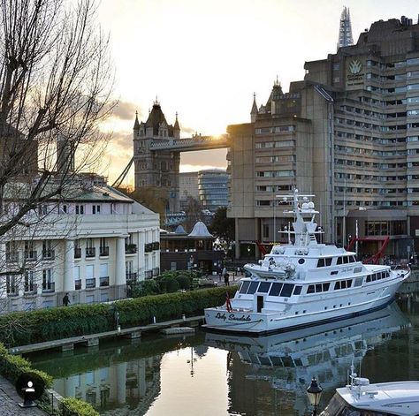 St. Katherine Docks - LDN Saint Katherine, Europe Winter, City Background, Flower Iphone Wallpaper, London, House Styles