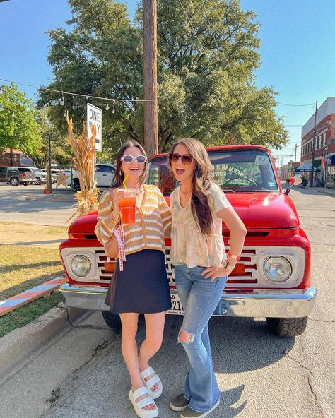 if there’s food trucks i’m in!!!!🫶🏻🍗🎃🍨🍂🦇🍋 @crazywaterfestival #fallaesthetic #fallactivities #fallmood #easyoutfit #pinterestaesthetic #pintereststyle fall outfit inspo, fall outfit ideas, fall food festival, fall aesthetic, pinterest fashion, lifestyle aesthetic, crazy water festival, small town festival Small Town Festival, Aesthetic Crazy, Fashion Lifestyle Aesthetic, Town Festival, Water Festival, Outfit Ideas Fall, Lifestyle Aesthetic, Fall Food, Fall Outfit Ideas