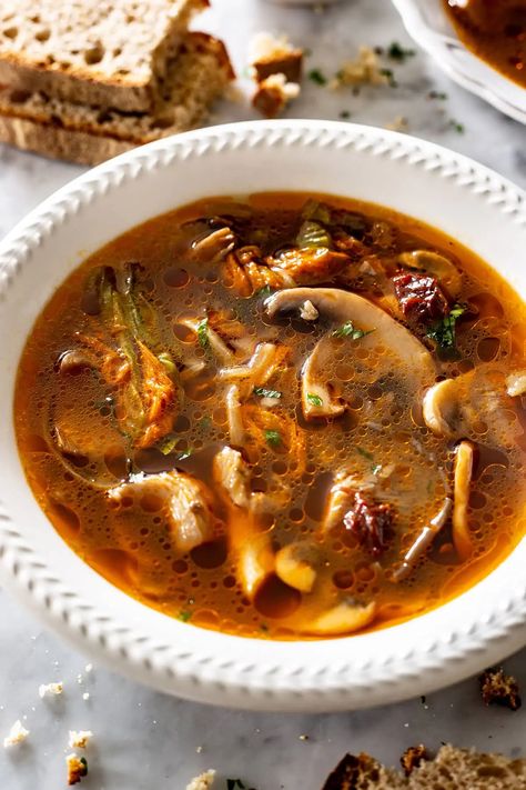 Light Soup, Italian Recipes Appetizers, Spicy Mushroom, Mushroom Soup Recipe, Light Soups, Creamy Mushroom Soup, Squash Blossoms, Chipotle Peppers, Mushroom Soup Recipes