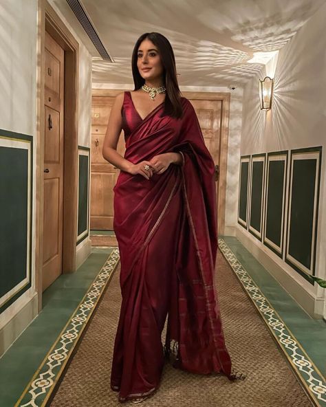 Kritika Kamra Ethnic, Traditional Outfits And Looks Kritika Kamra, Red Sari, Fancy Sarees Party Wear, Indian Saree Blouses Designs, Simple Sarees, Indian Fashion Saree, Saree Designs Party Wear, Saree Blouse Designs Latest, Designer Saree Blouse Patterns