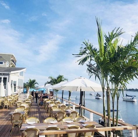 Pier Restaurant, Madison Ct, Outdoor Restaurants, Restaurants Outdoor Seating, Rooftop Dining, Miami Restaurants, Outdoor Restaurant Design, Bag Of Chips, Waterfront Dining