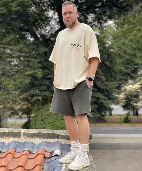 Yeezy 500 Blush Outfit, Yeezy 500 Outfit Mens, Yeezy 500 Outfit, Yeezy 500 Blush, Shoe Outfits, Blush Outfit, Yeezy Outfit, Summer Europe, Jogging Shorts