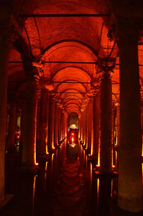 Basilica Cistern, Gryffindor Aesthetic, Inner Sanctum, Red Filter, Red Lights, 다크 판타지, Red Rooms, 판타지 아트, Red Wallpaper