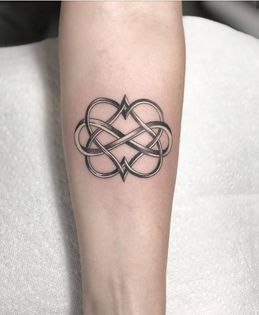 Anam Cara Tattoo, Gaelic Tattoo, Soul Sister Tattoos, Tattoo Wedding Rings, Matching Couple Tattoos, Ring Tattoos, Tattoo Meaning, Triple Crown, Sister Tattoos