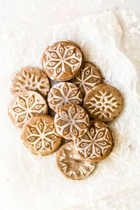 Soft Glazed Gingerbread Cookies Ottolenghi Recipe, Glazed Gingerbread, German Lebkuchen, Gingerbread Play Dough, Embossed Cookies, German Christmas Cookies, Plain Cookies, Soft Gingerbread Cookies, Waxed Paper