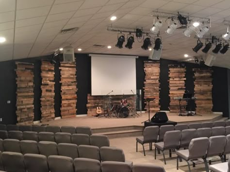 Leaning Towers of Pallets from Forest Park Church in Elizabeth City, NC | Church Stage Design Ideas Church Design Sanctuary, Kirchen Design, Church Stage Decor, Church Lobby Design, Sanctuary Decor, Church Foyer, Church Building Design, Youth Rooms, Church Interior Design