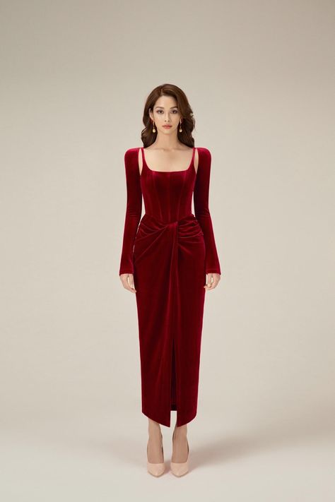 Velvet Burgundy Dress, Pioneer Fashion, Burgundy Velvet Dress, Soiree Dress, Red Velvet Dress, Burgundy Dress, Glam Dresses, Draped Dress, Vintage Velvet