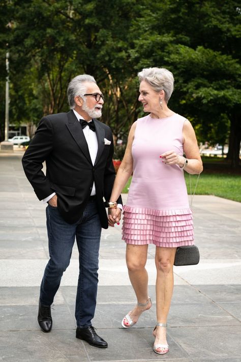 Style Over 50, Travel Outfit Plane, Style At A Certain Age, Celebrity Style Red Carpet, Mr Style, Fashion Blogger Style, Over 50 Womens Fashion, Awards Ceremony, Fashion Over 50