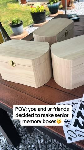 Senior Day Gifts, Senior Box Ideas 2025, Graduation Gift Ideas High School, Senior Box Ideas, Senior Boxes, Graduation Box, Senior Year Fun, Wooden Memory Box, Senior Year Of High School