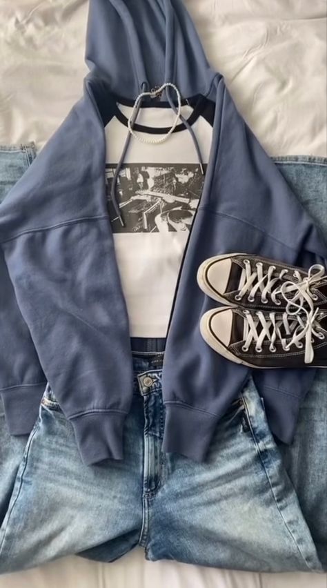 Blue Zip Up Outfit, Light Blue Hoodie Outfit, Blue Zip Up Hoodie Outfit, Zip Up Outfit, Blue Hoodie Outfit, Outfit Ideas Blue, Zip Up Hoodie Outfit, Eid 2024, Blue Zip Up Hoodie