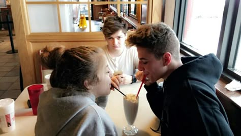 Zach Clayton and Baby Ariel #Zariel w/ Nick Bean in the Back Three Person Reference, Third Person In Relationship, Icons Meme, Charlie Bars And Melody, Person Reference, Zach Clayton, Mario Fan Art, Clothing Store Interior, Baby Ariel