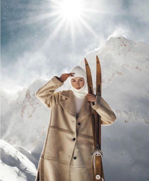 Snow Fashion Photography, Apres Ski Outfits, Ski Aesthetic, Apres Ski Style, Snow Photoshoot, Ski Bunnies, Retro Ski, High Mountain, Snow Trip