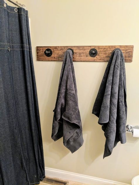 Bathroom Towel Hanging Ideas, Towel Hanging Ideas, Wood Towel Bar, Pipe Towel Rack, Pipe Towel Bar, Rustic Towel Rack, Wood Towel Rack, Hooks For Towels, Bath Towel Hooks