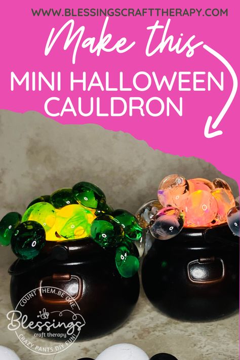 Witch Cauldron Centerpiece, Miniature Witches Cauldron Diy, Dollar Tree Mini Cauldron Crafts, Plastic Cauldron Ideas, Halloween Mini Cauldron Ideas, Small Cauldron Decoration Ideas, Diy Mini Cauldron, Mini Cauldron Decoration Ideas, Mini Cauldron Ideas