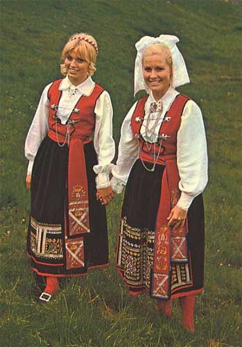 Scandinavian Costume, European Traditional Clothing, Nordland, Folk Dress, Folk Clothing, National Dress, National Costume, Folk Dresses, Folk Dance