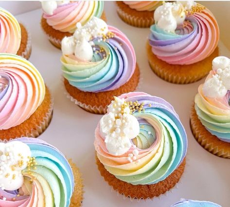 Rainbow Birthday Cake, Cupcake Cake Designs, Kind People, Rainbow Cupcakes, Cupcake Icing, Cute Birthday Cakes, Baby Shower Cupcakes, Rainbow Birthday, Cake Decorating Techniques