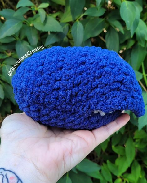 I just listed these cuties on my website for those who can't/don't crochet and would like a Pill Bug of their own 🧶🪲 If you DO crochet, the pattern is available now! Pattern: Peekaboo Pals Pill Bug by me (available on my website, Etsy, and Ravelry) Yarn: Premier Basix Chenille by @premieryarns To get your own Pill Bug or Pill Bug pattern, or to get 10% off your next yarn purchase with Premier Yarns, follow the Lincoln my Bye-oo 🥰 Tags #Peekaboopals #peekaboopalspillbug #rolypoly #pillbug ... Bug Pattern, Pill Bug, A Pill, My Website, Ravelry, Lincoln, Bugs, Free Pattern, Yarn