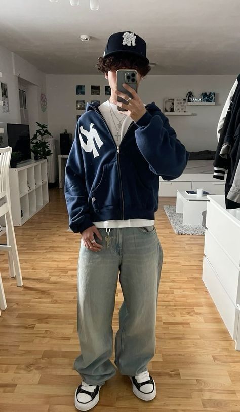 Winter Fits Inspiration, Mens Thrifted Style, W Fits Men, Y2k Men’s Outfits, Y2k Outfit Ideas Men, Good Fits For Guys, Streetwear Fashion Men Y2k, Y2k Men’s Fashion, Men’s Y2k