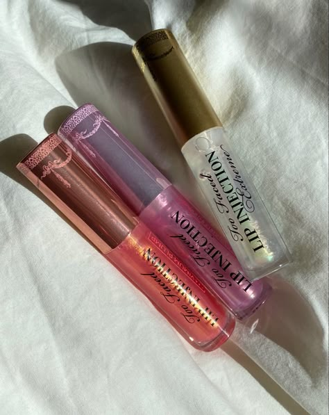 Two Faced Lip Injection, Makeup Utensils, Nice Lips, Magical Makeup, Lip Gloss Collection, Makeup Help, Fancy Makeup, Lip Injections, Beauty Products Drugstore