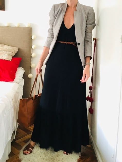 Long Black Dress With Blazer, Long Dress Blazer Outfit, Maxi Dress Blazer Outfit, Maxi Dress Office Outfit, Maxi Dress Work Outfit, Black Maxi Dress Outfit, Dress Work Outfit, Maxi Dresses Fall, Maxi Dress Outfit