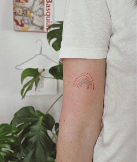 Line Rainbow Tattoo, Fine Line Rainbow Tattoo, Rainbow Tattoo Ideas, Types Of Tattoos, Rainbow Tattoo, Tattoo Colour, Linework Tattoo, Rainbow Tattoos, Complicated Love