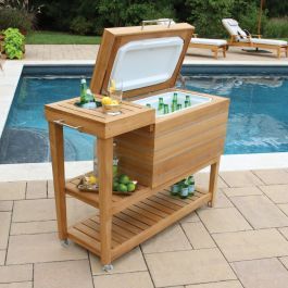 Our new all-in-one drink station/cooler includes a side duct to easily drain melted ice, an inset stainless steel ice bucket, and attached stainless steel bottle opener. It’s the perfect gift for the dad who loves outdoor entertaining. Pergola Wood, Outdoor Buffet Tables, Deck Cooler, Bar En Plein Air, Wood Cooler, Wooden Cooler, Outdoor Buffet, Diy Cooler, Patio Cooler