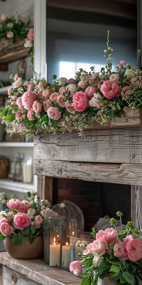 Spring Mantle Decor, Spring Mantle, Flowers And Candles, Deco Champetre, Beautiful Flower Arrangements, Spring Easter Decor, Deco Floral, Mantel Decorations, Fireplace Mantle