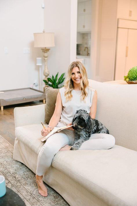 health coach works on couch at home with dog | Nashville branding portraits for fertility-focused health coach Leslie Sanders at home photographed by Amy Allmand Photography. Photography With Dogs, Health Coach Branding, Gi Health, Branding Portraits, Coach Branding, Health Coach Business, Unique Branding, Branding Photography, Branding Photos