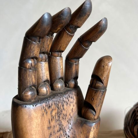 Hand of an artist in vintage style Reclaimed Wood Decor, Modern Rustic Furniture, Antique Urn, Wooden Centerpieces, Summer Centerpieces, Vase Collection, Log Cabin Decor, Pottery Candle, Geometric Vases