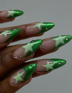 Chrome Star Nails Designs, Colorful Stars Nails, Green Chrome Nail Designs, Tapered Nail Designs, Pastel Star Nails, March Almond Nails, Blue Green Nail Art, Cute Funky Nails Simple, Colourful Chrome Nails